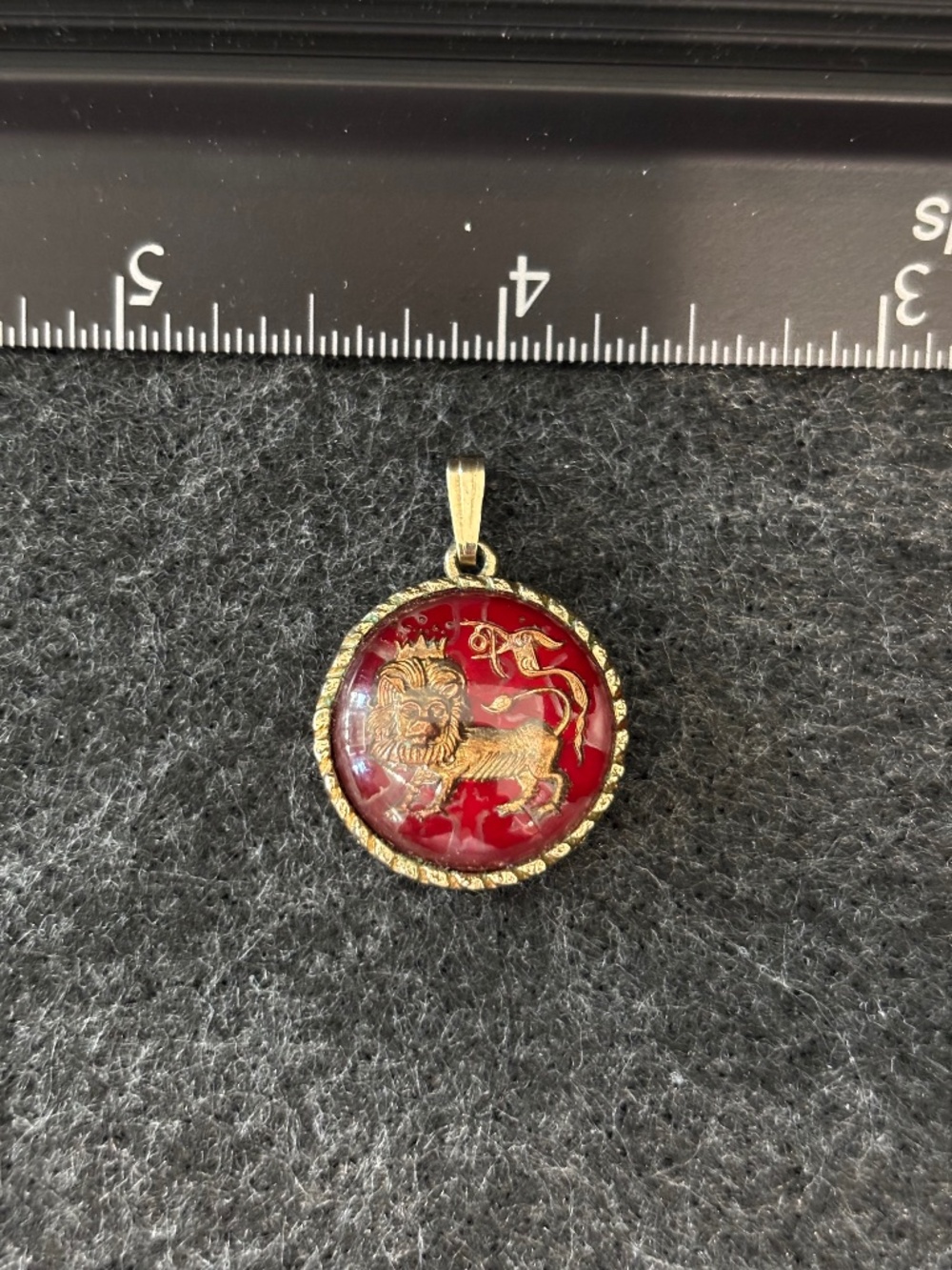 Rare Sarah Coventry Leo the Lion Zodiac Pendant